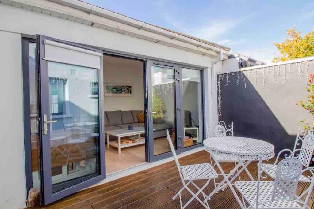 Newly Refurbished Traditional Cottage Blackrock بلاكروك المظهر الخارجي الصورة