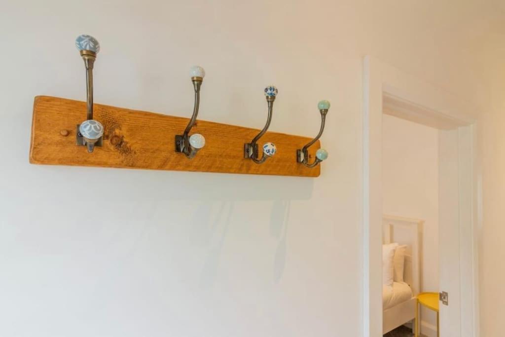 Newly Refurbished Traditional Cottage Blackrock بلاكروك المظهر الخارجي الصورة